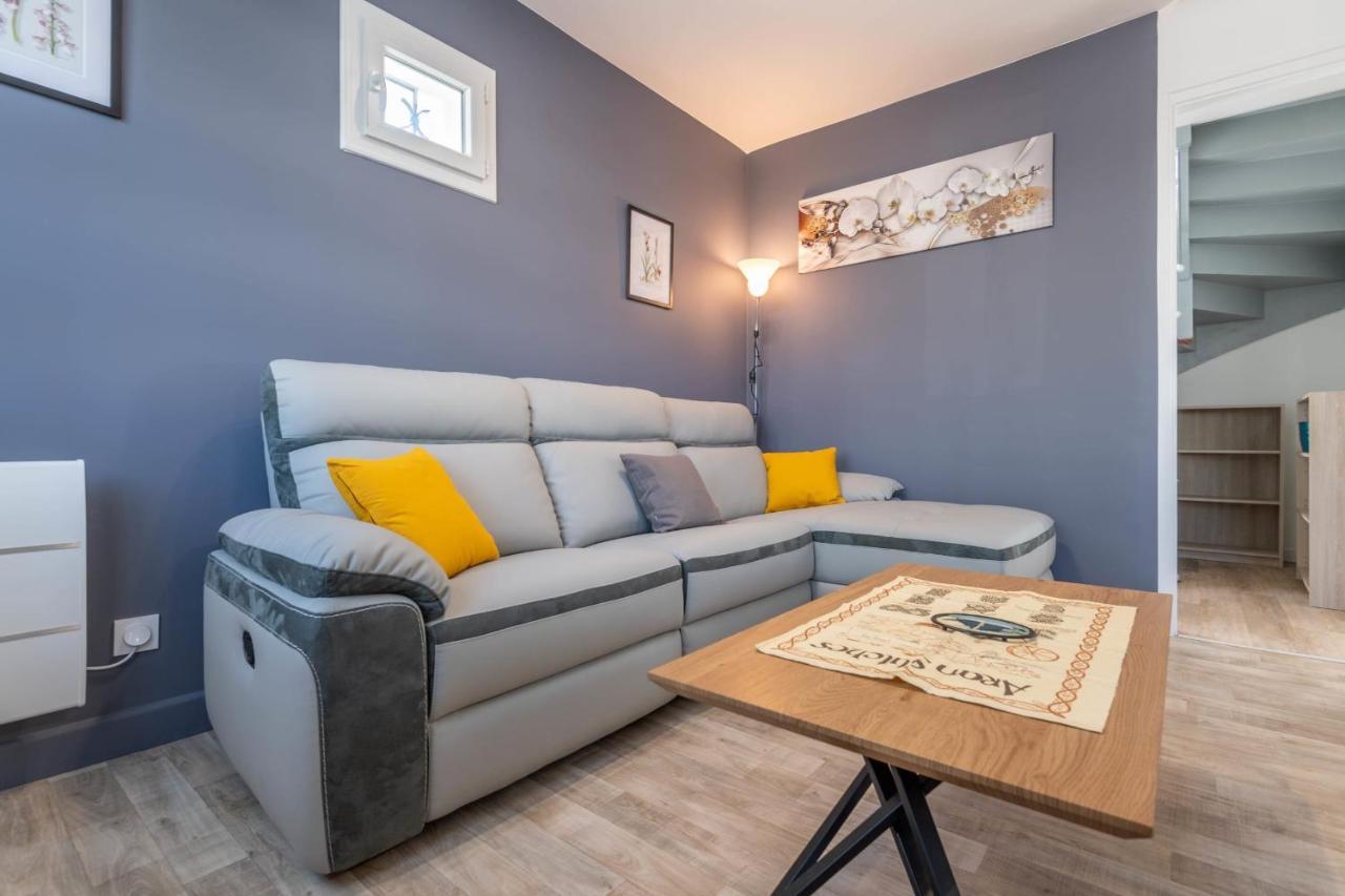 Ideally Located Furnished Townhouse With 3 Bedrooms Parking & Garden Annecy Buitenkant foto