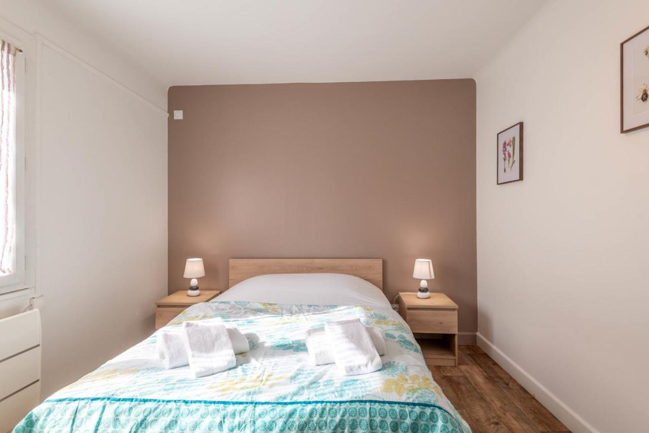 Ideally Located Furnished Townhouse With 3 Bedrooms Parking & Garden Annecy Buitenkant foto
