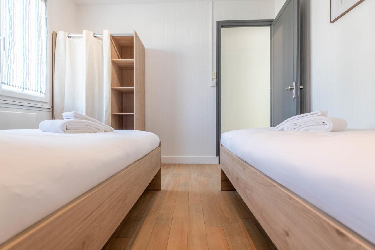 Ideally Located Furnished Townhouse With 3 Bedrooms Parking & Garden Annecy Buitenkant foto
